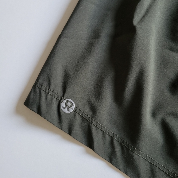 Lululemon athletica shorts. - Picture 7 of 10